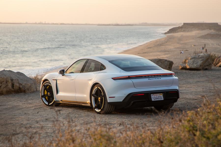  Porsche Taycan Turbo S 2019 года  (NA) (фото 19 из 40)